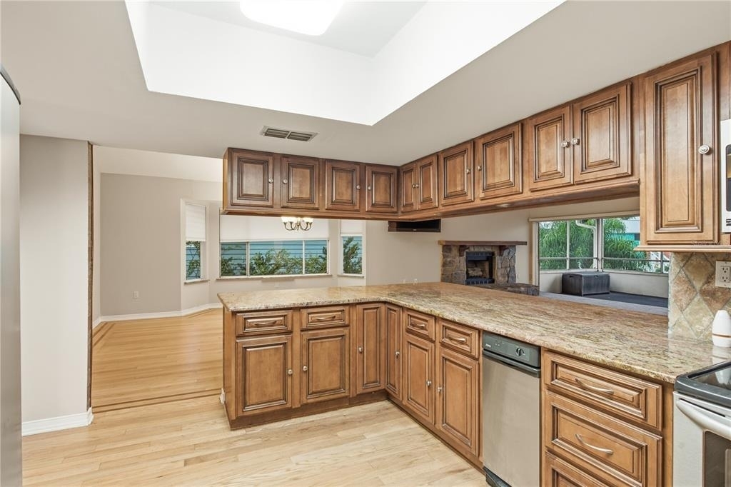 6225 Bayside Drive - Photo 19