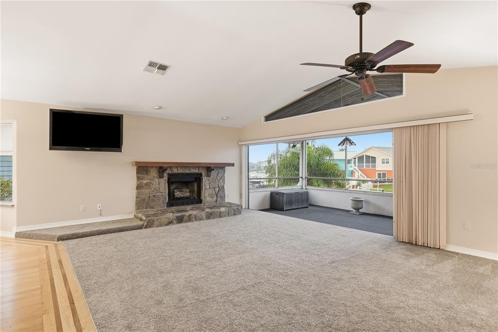 6225 Bayside Drive - Photo 9