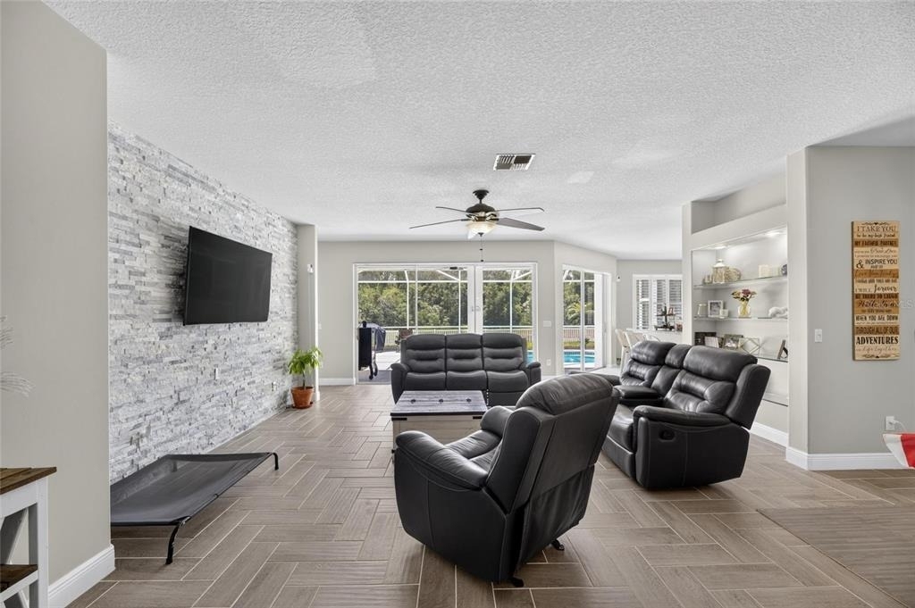 12419 Riverglen Drive - Photo 5