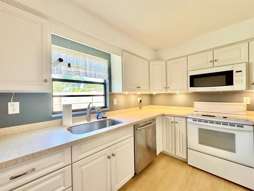 3195 Chamblee Lane - Photo 10