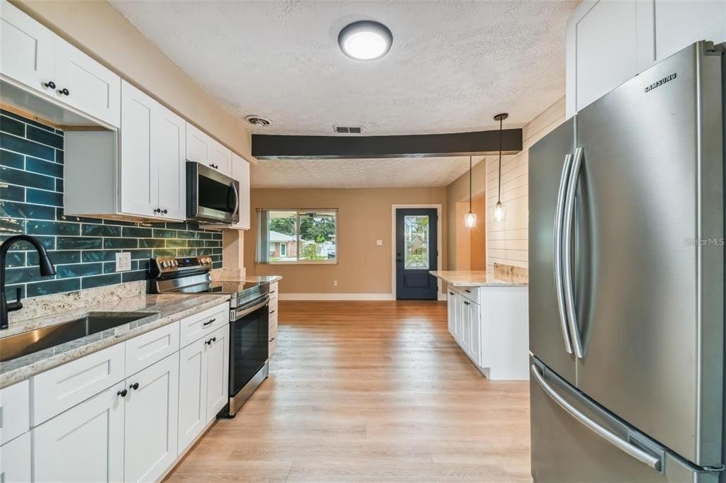 1717 W Eldred Drive - Photo 10