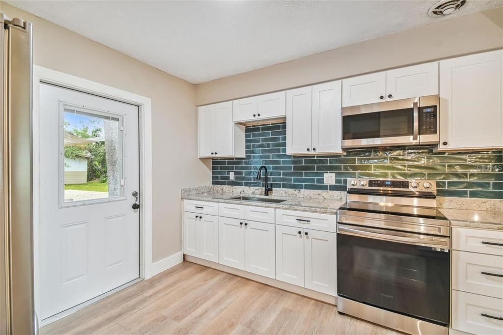1717 W Eldred Drive - Photo 8
