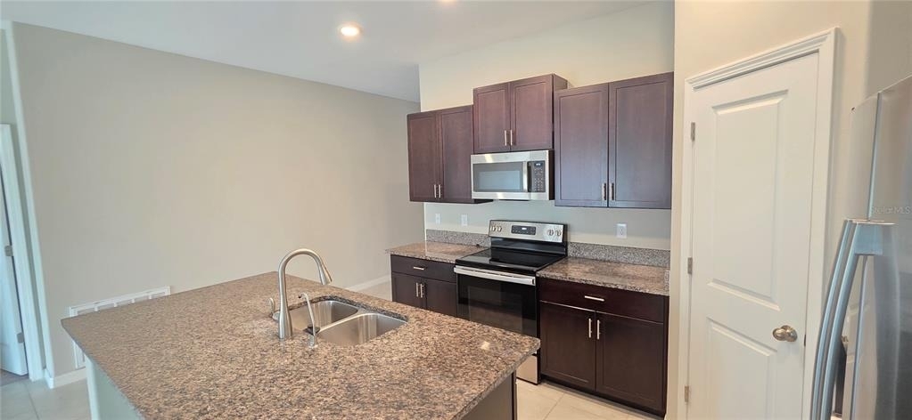 16638 Delia Street - Photo 2