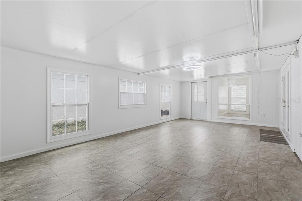7047 Silvermill Drive - Photo 37