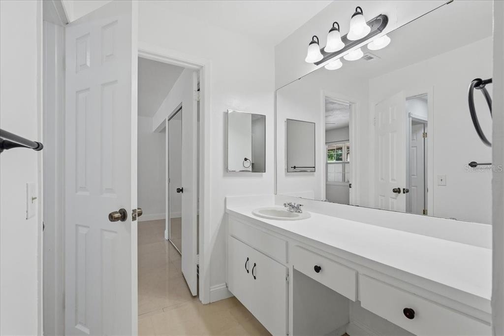 7047 Silvermill Drive - Photo 34