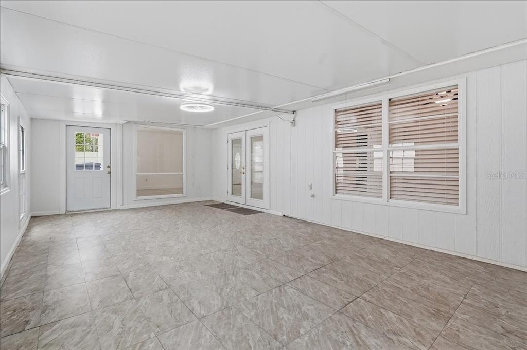 7047 Silvermill Drive - Photo 38