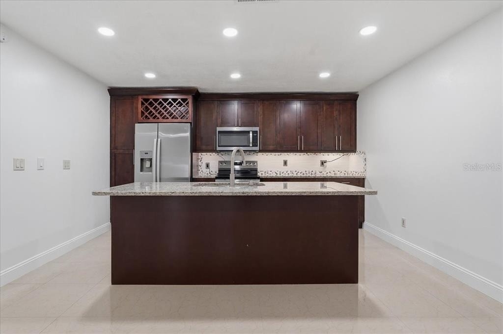 7047 Silvermill Drive - Photo 9