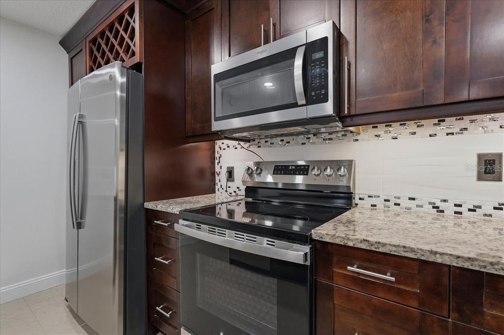 7047 Silvermill Drive - Photo 13
