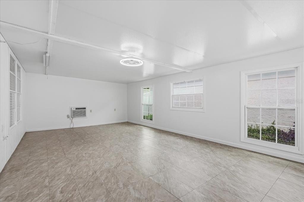 7047 Silvermill Drive - Photo 36