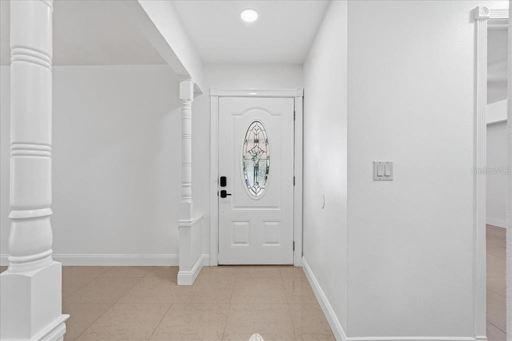 7047 Silvermill Drive - Photo 4