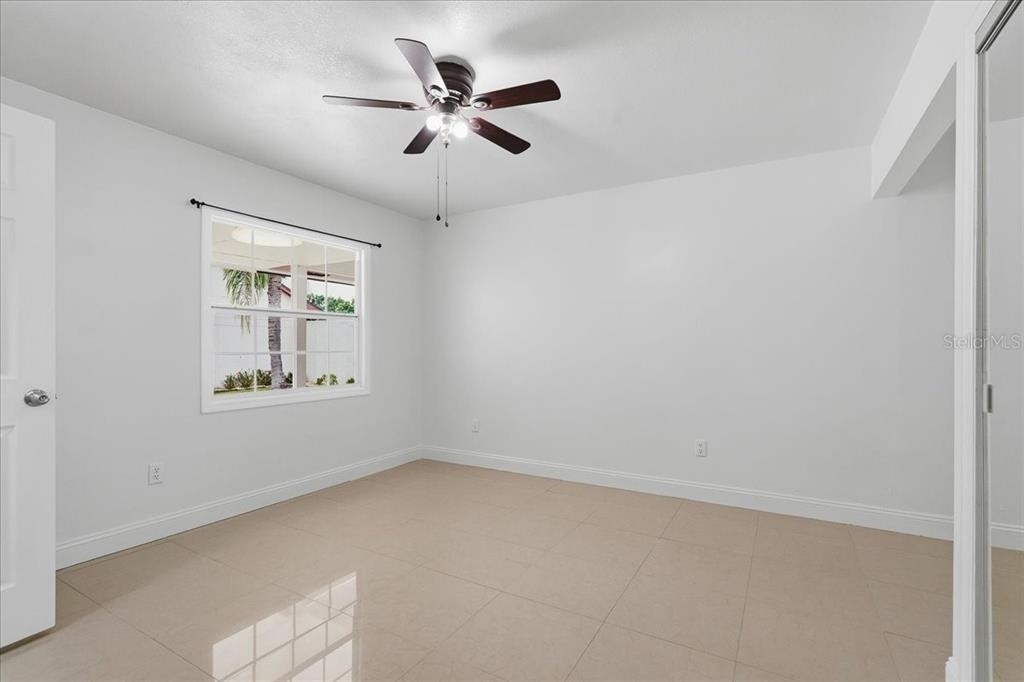 7047 Silvermill Drive - Photo 29