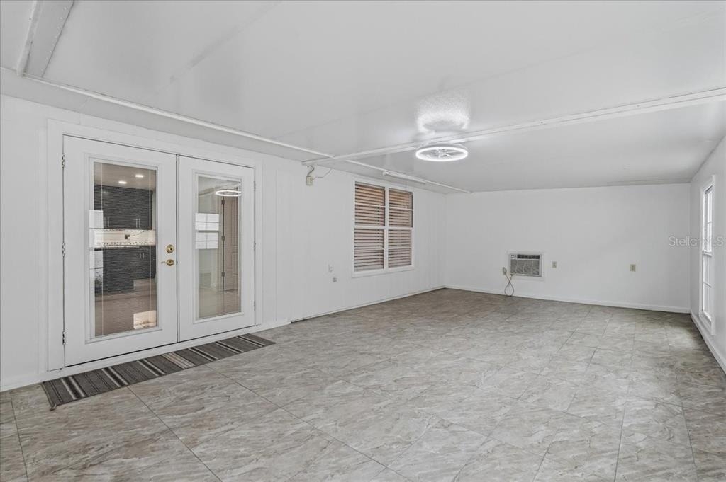 7047 Silvermill Drive - Photo 39