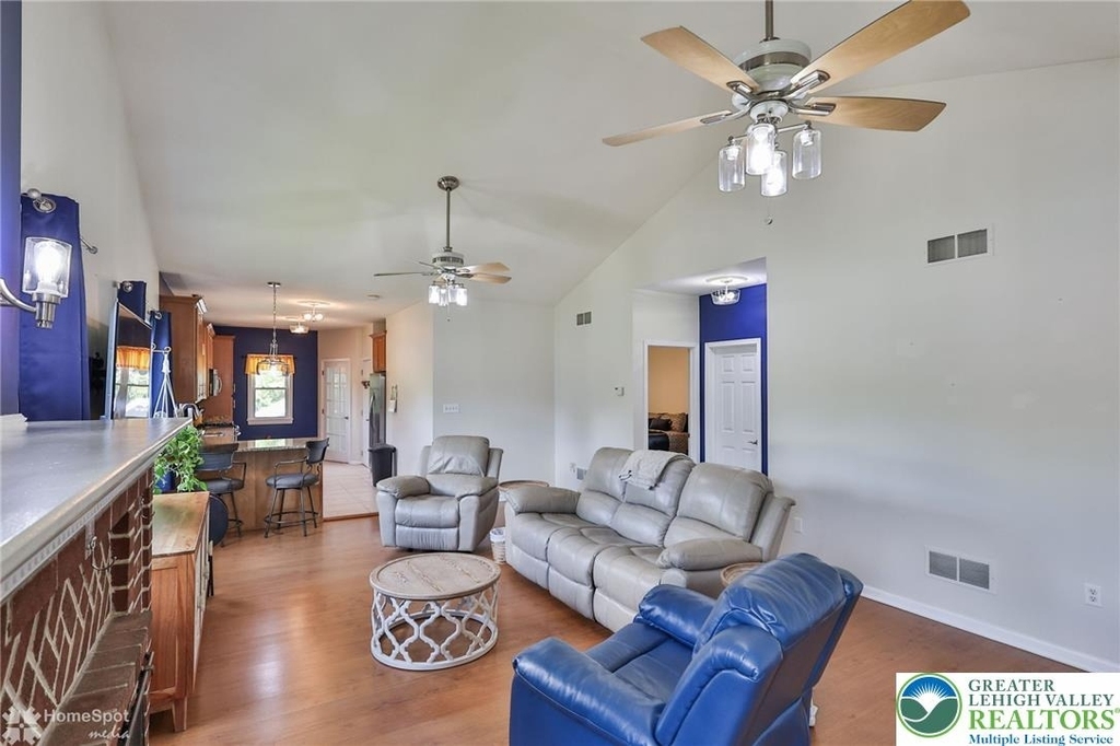 1635 E Emmaus Avenue - Photo 10