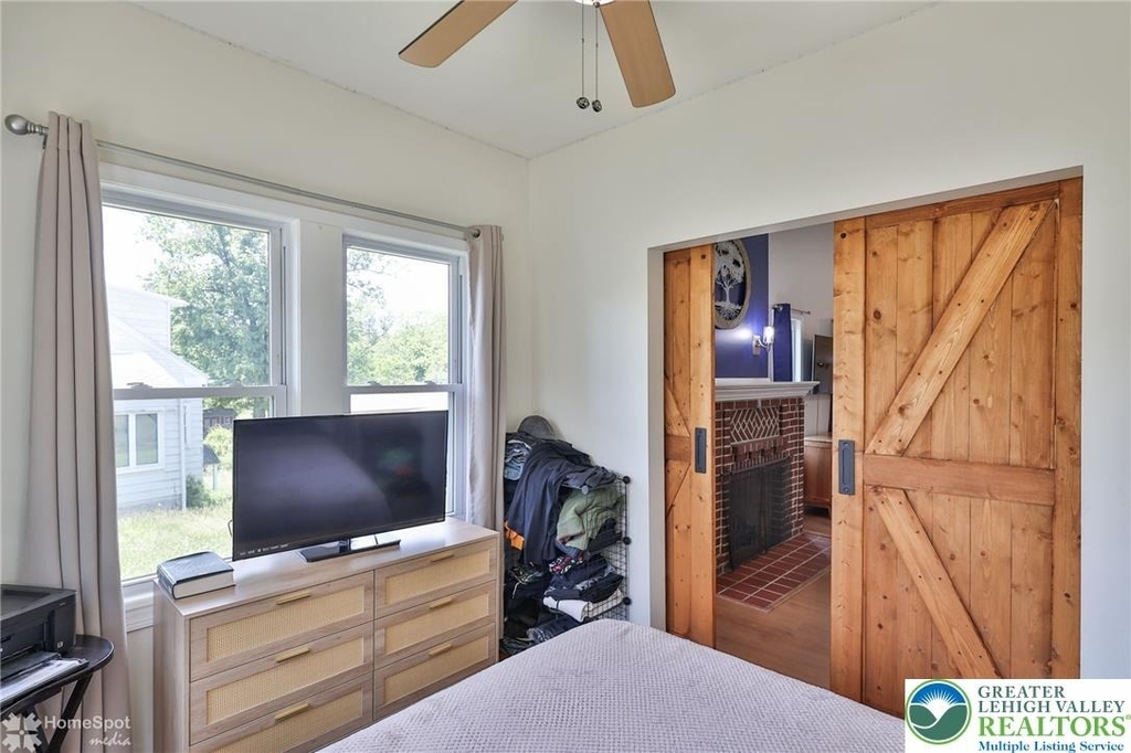 1635 E Emmaus Avenue - Photo 24