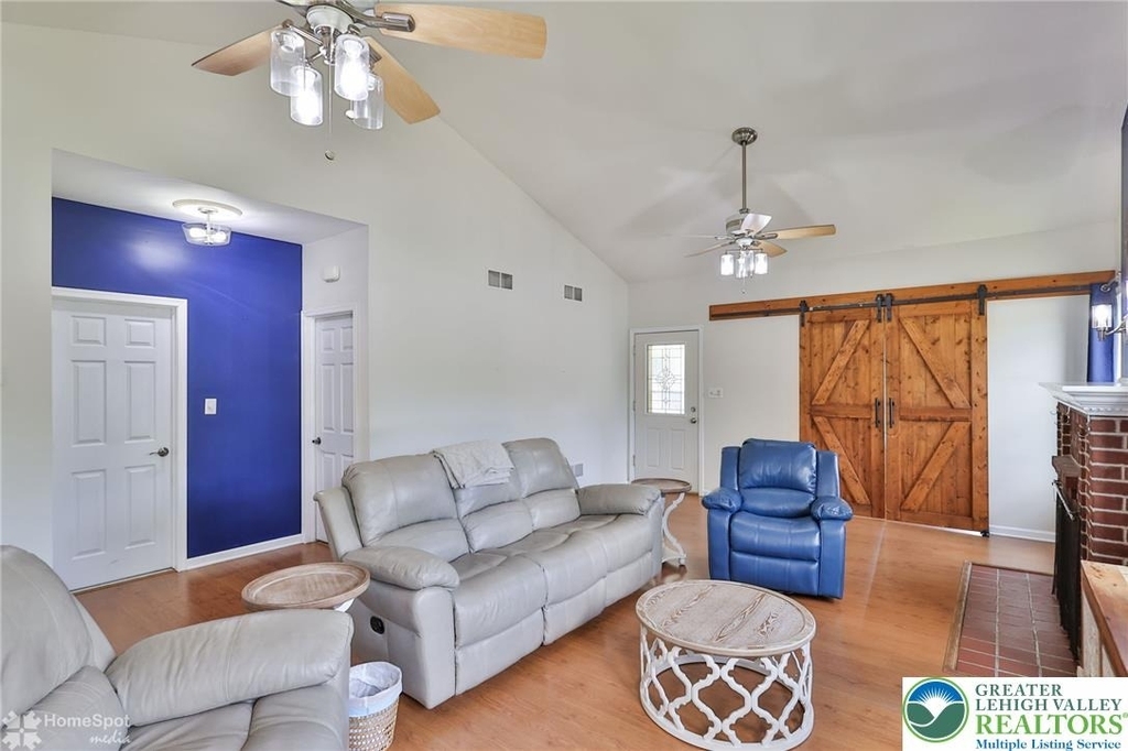1635 E Emmaus Avenue - Photo 14