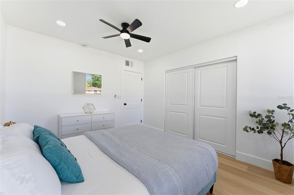 3917 E Eden Roc Circle - Photo 34