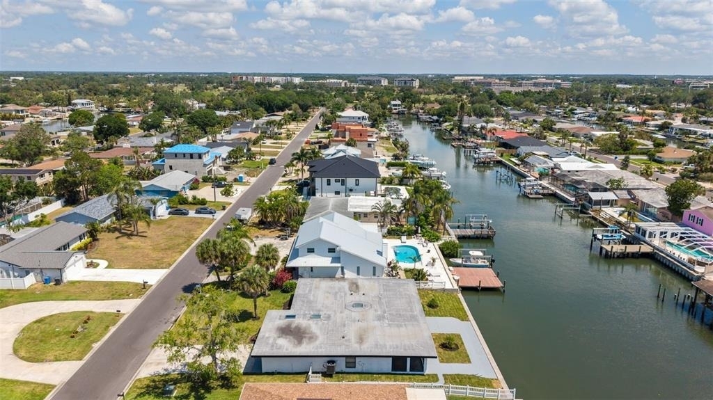 3917 E Eden Roc Circle - Photo 12
