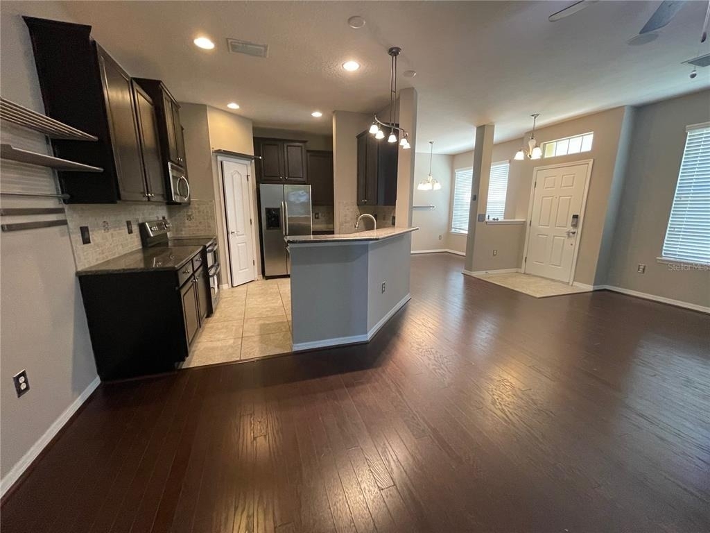 7001 Interbay Boulevard - Photo 7