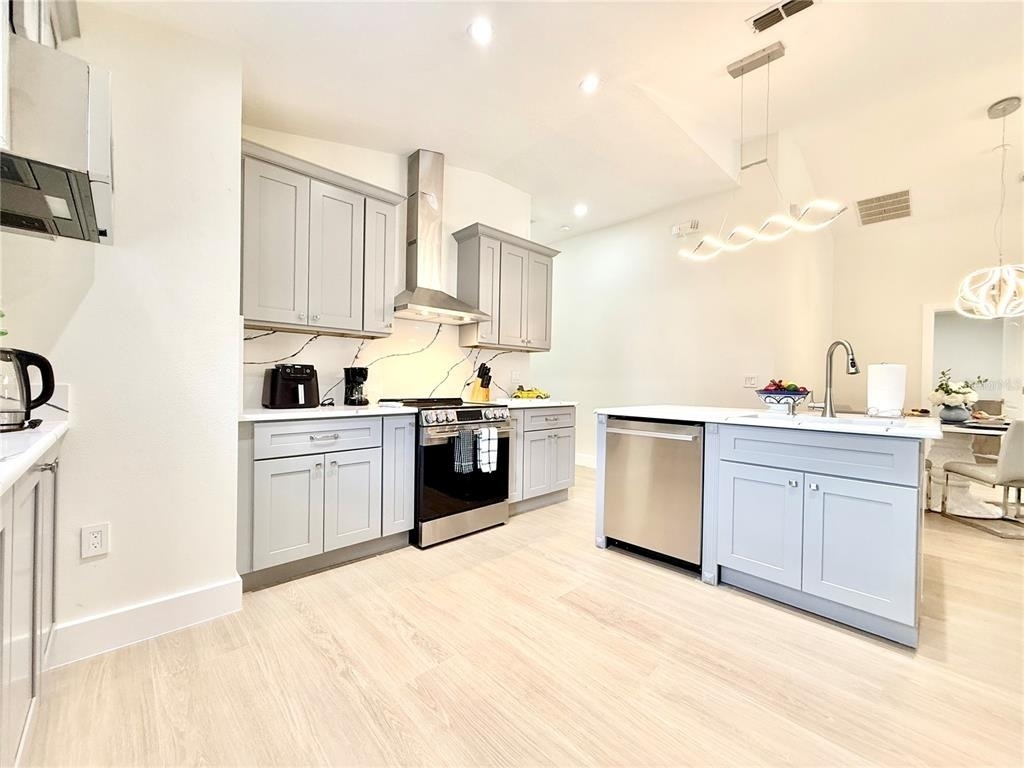 403 Sandy Ridge Drive - Photo 4