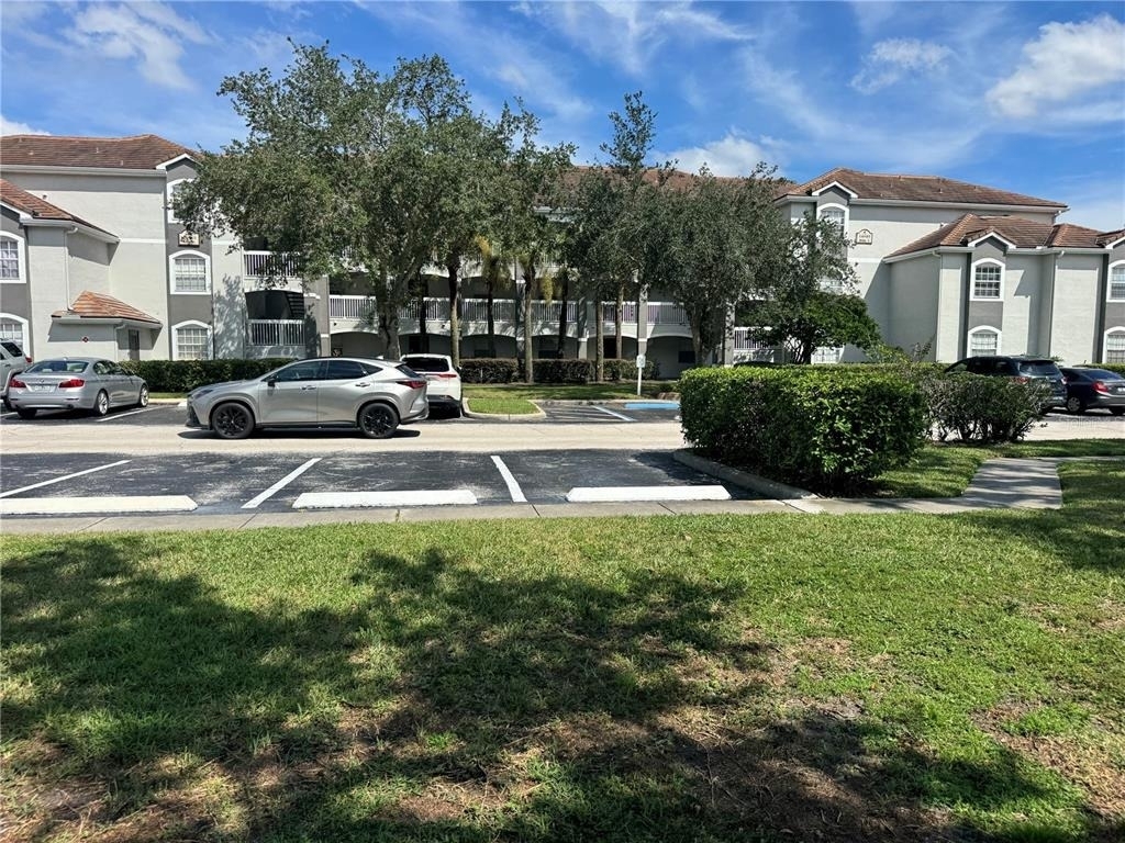 14049 Fairway Island Drive - Photo 0