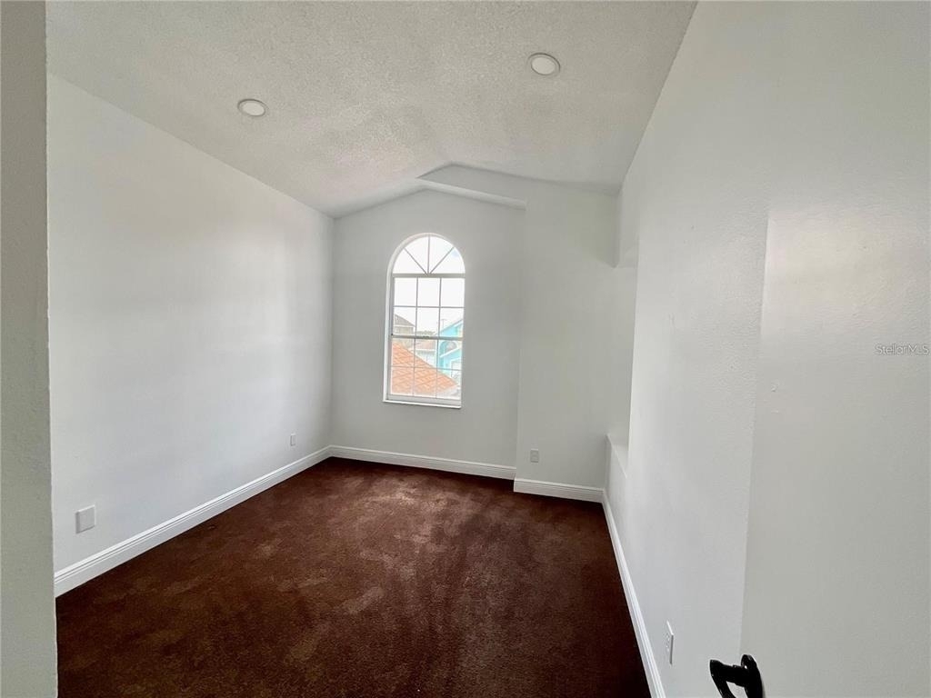745 Riggs Circle - Photo 7