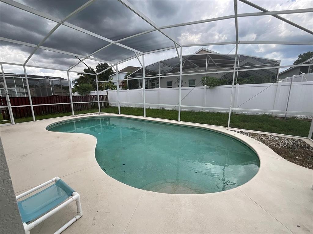 745 Riggs Circle - Photo 2