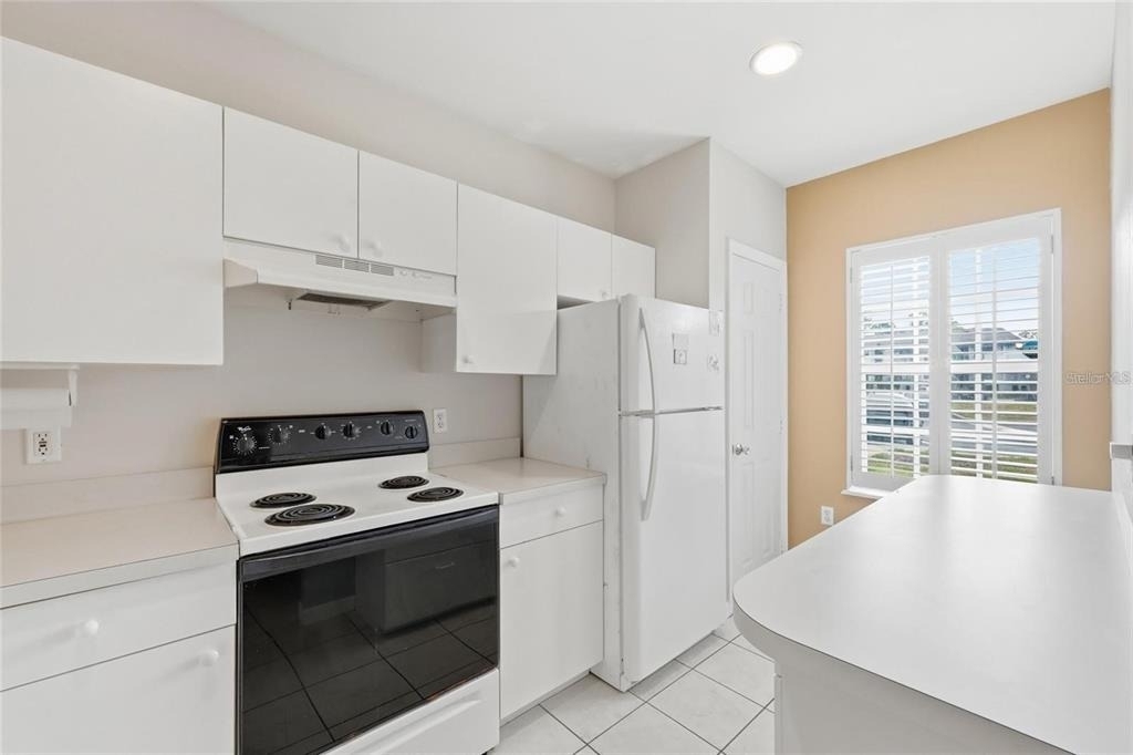 6998 Woodlake Drive - Photo 4