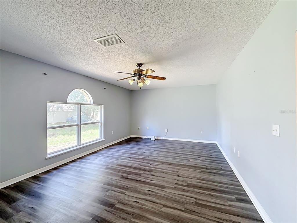 2032 Elmhurst Lane - Photo 21