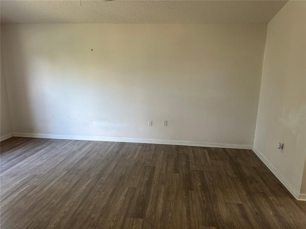 2032 Elmhurst Lane - Photo 35