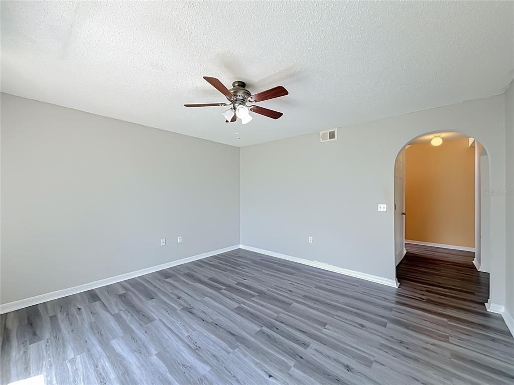 2032 Elmhurst Lane - Photo 30