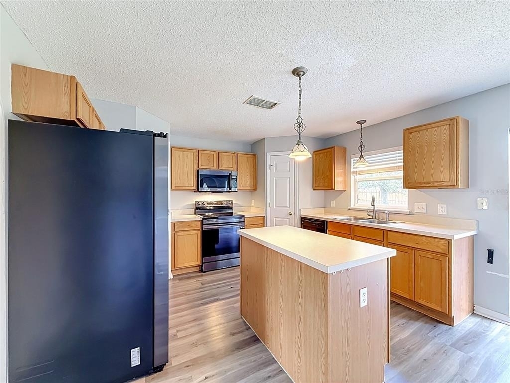 2032 Elmhurst Lane - Photo 17