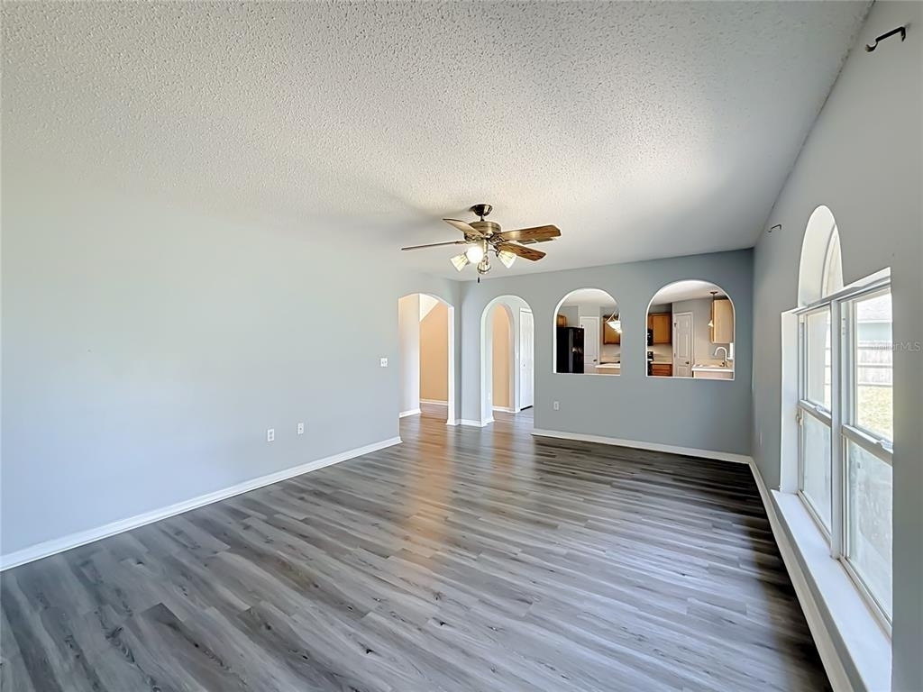 2032 Elmhurst Lane - Photo 26