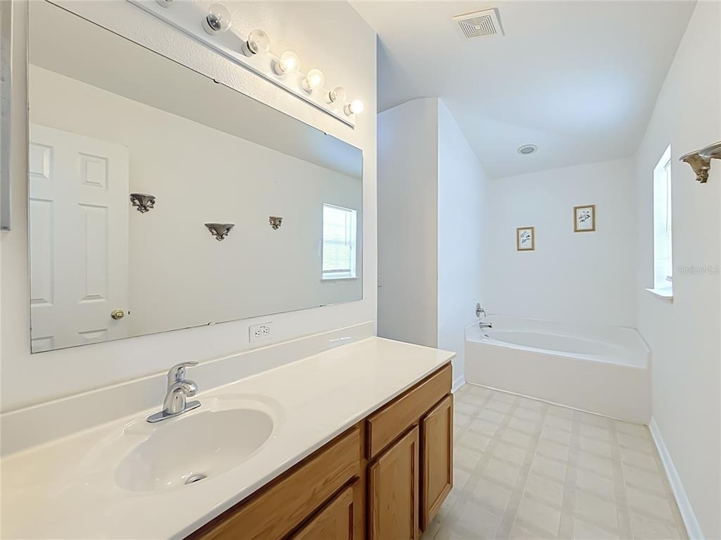 2032 Elmhurst Lane - Photo 41