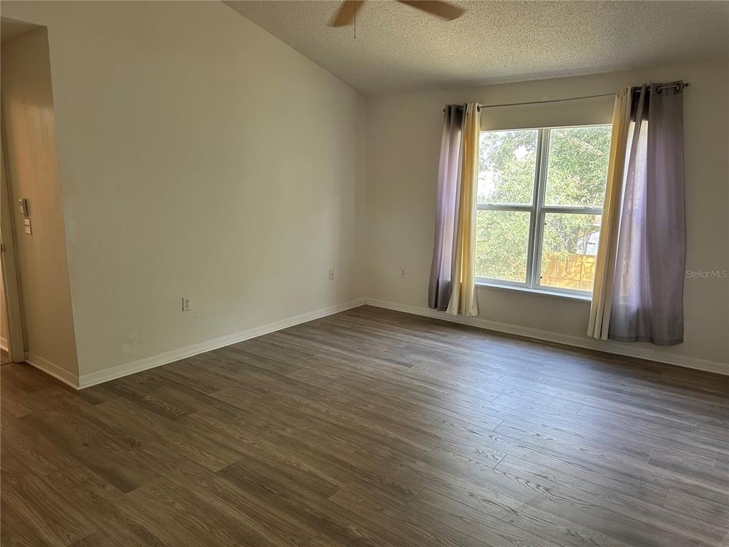 2032 Elmhurst Lane - Photo 36
