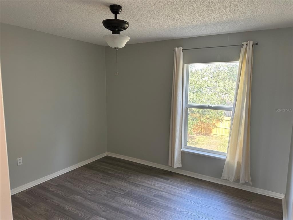 2032 Elmhurst Lane - Photo 47