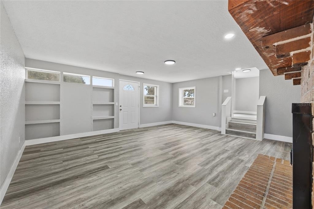 1608 Hope Street - Photo 3