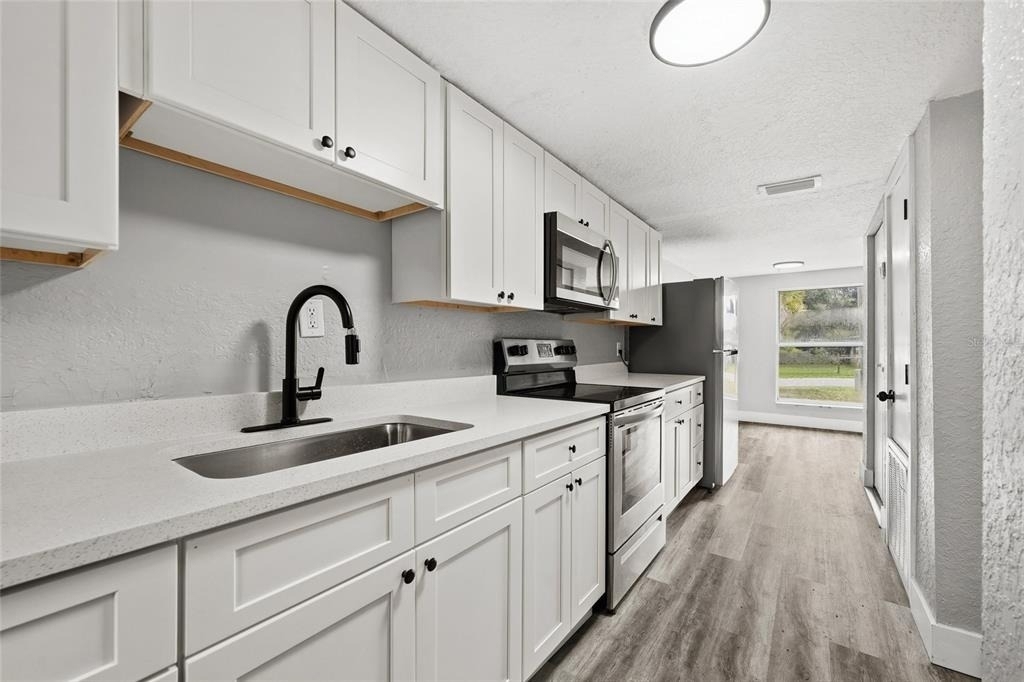 1608 Hope Street - Photo 8