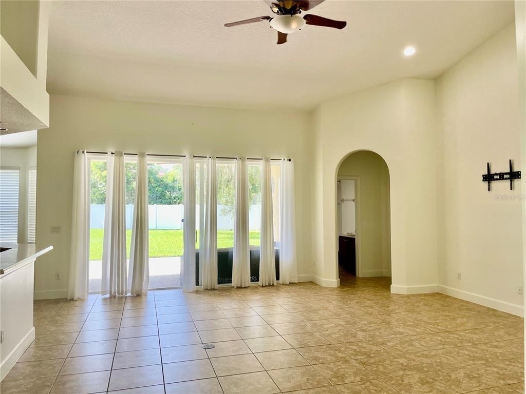 3647 Hollywood Place - Photo 6