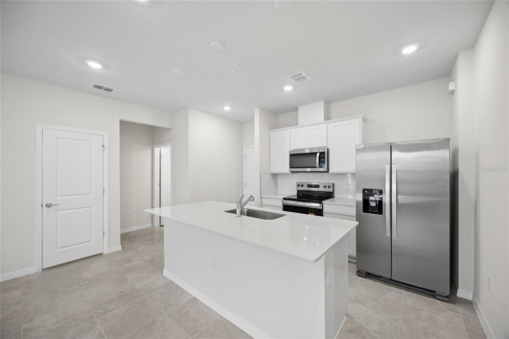 10537 Glowing Beacon Street - Photo 3