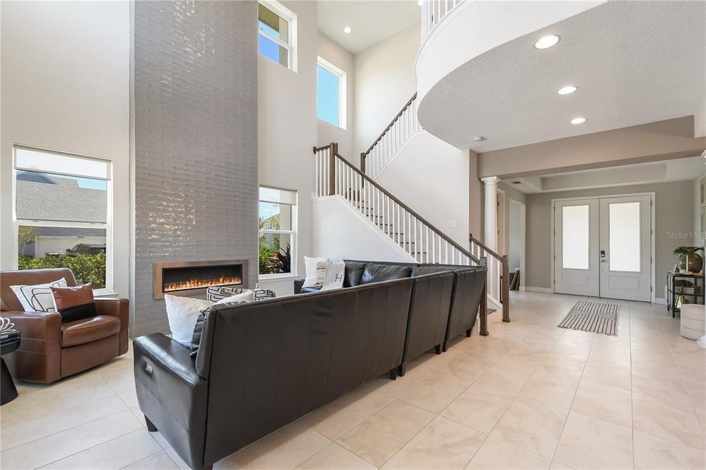7933 Dausset Street - Photo 11