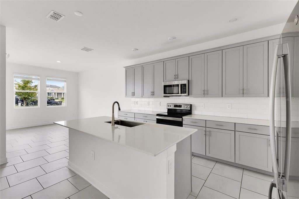 4253 Eastminster Road - Photo 4