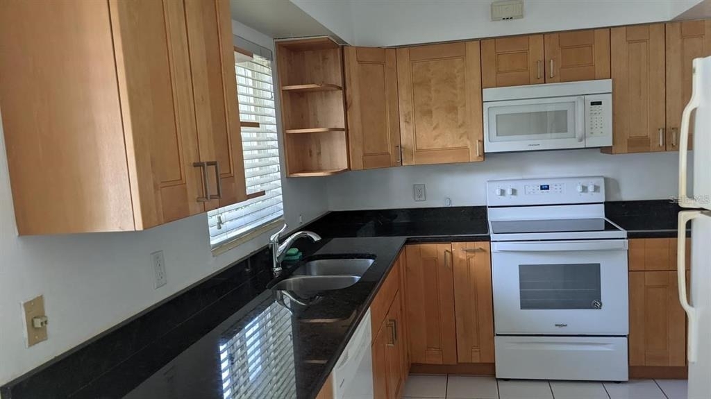 2104 Palm Terrace - Photo 10