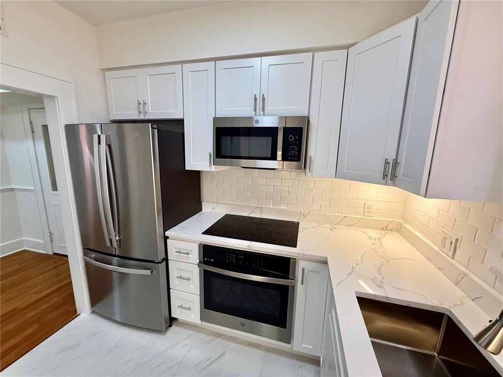 1221 N Palm Avenue - Photo 9