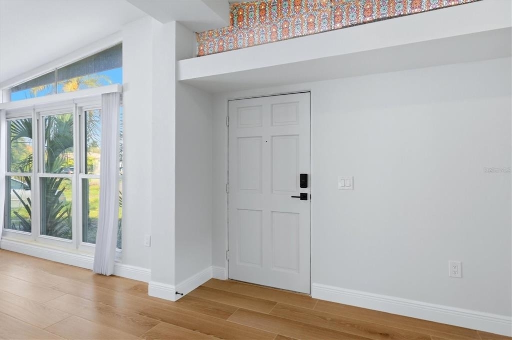 2320 Colgate Avenue - Photo 4