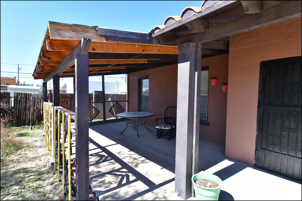 7817 West Drive - Photo 4