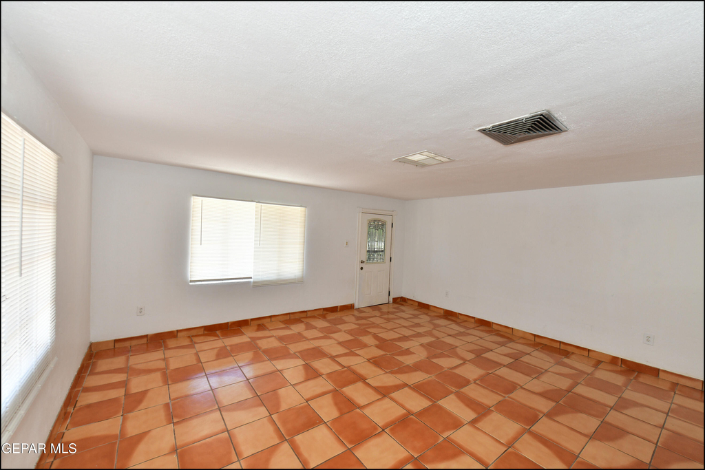7817 West Drive - Photo 8
