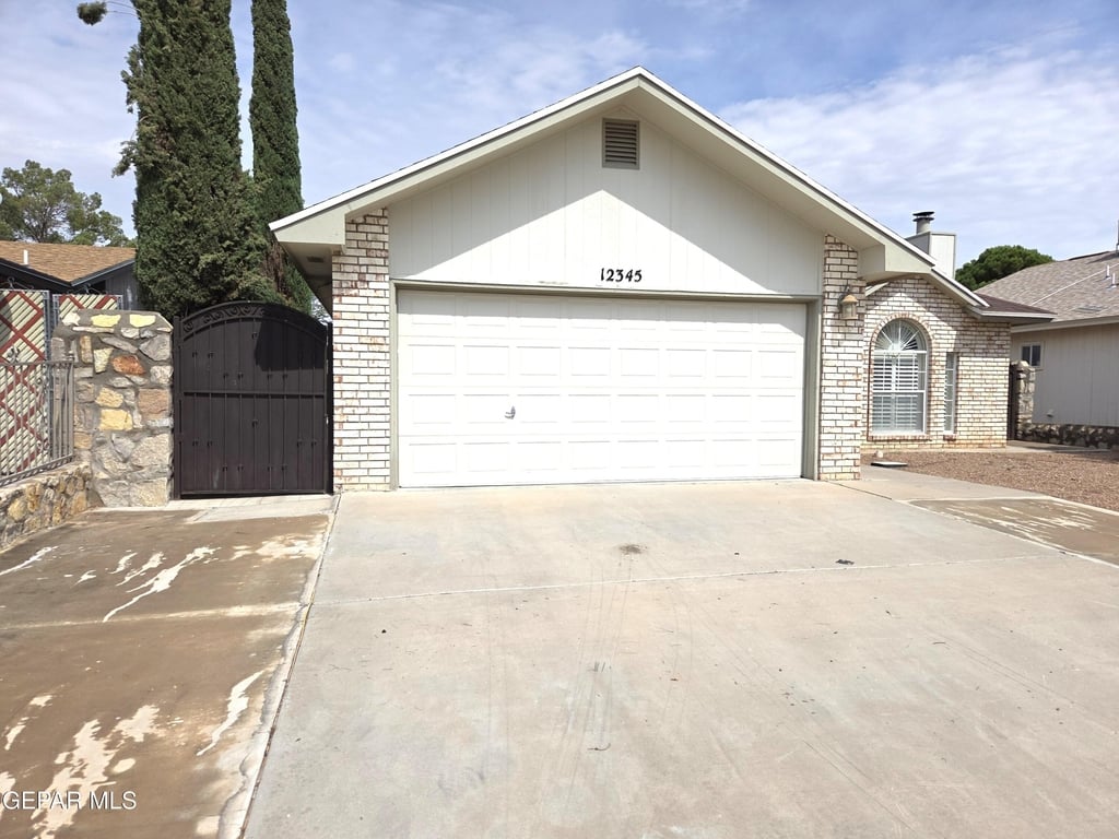 12345 Nancy Lee Avenue - Photo 2