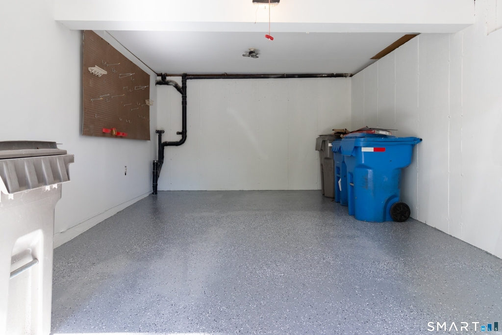 325 Farmington Avenue - Photo 35