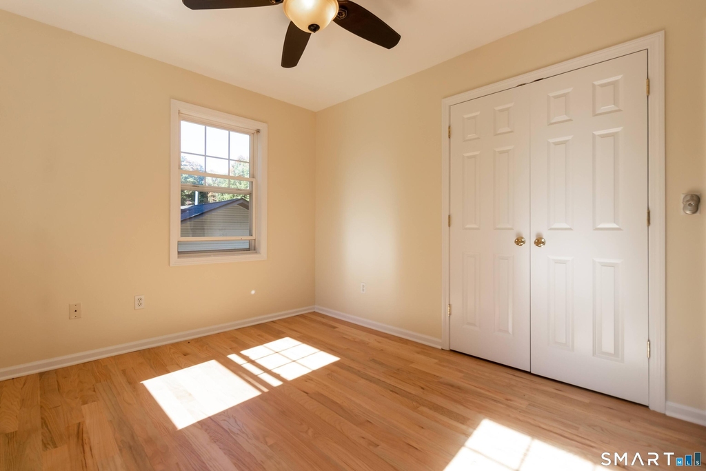 325 Farmington Avenue - Photo 27