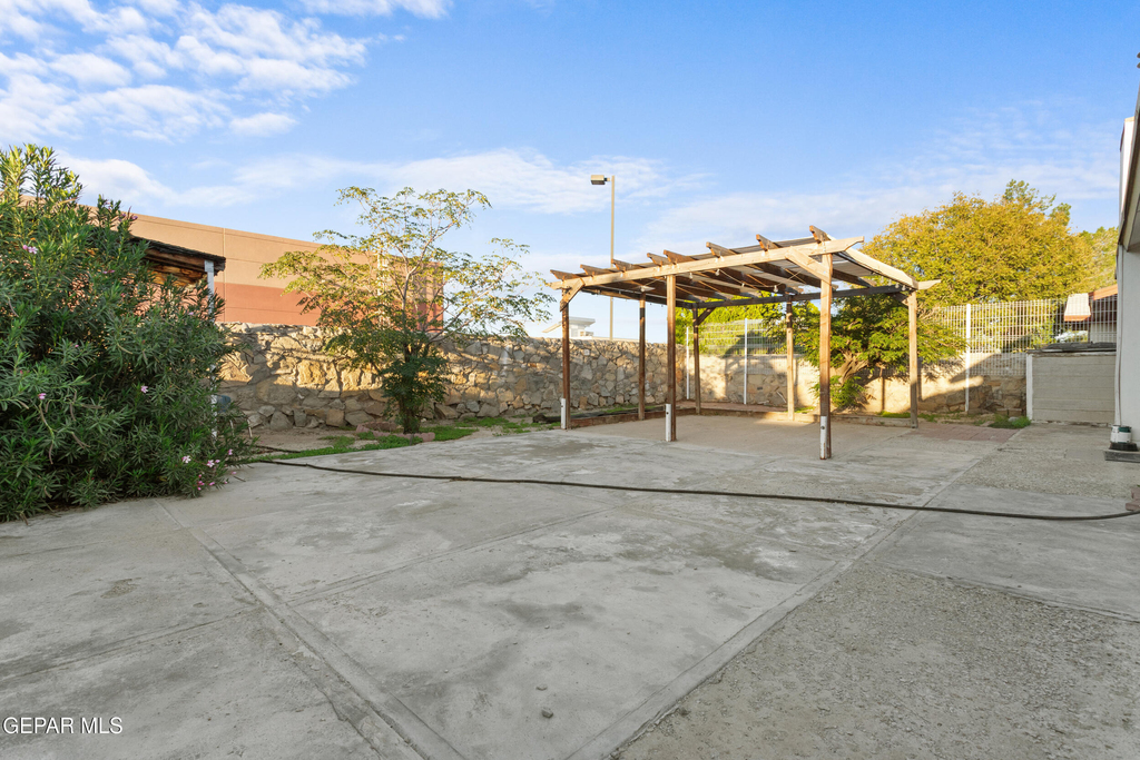 12433 Carlos Bombach Avenue - Photo 5